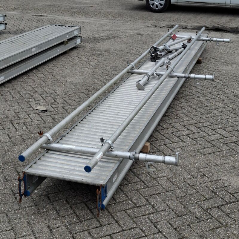 2x Loopvloer met diverse toebehoren, Skyworks – foto 8 – kavel bij Onlineveilingmeester, Smilde