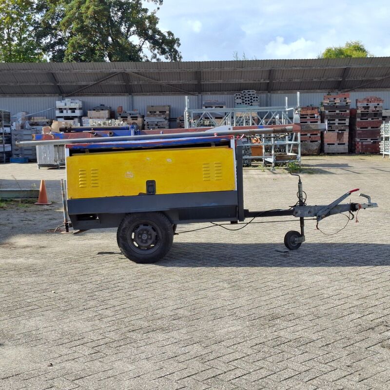 Lichtmast met generator, Kubota, 1996 – foto 2 – kavel bij Onlineveilingmeester, Smilde