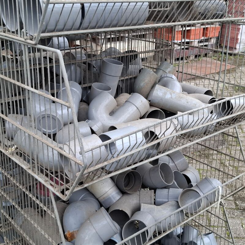 Ca. 16x Draadmand met divers PVC Materiaal – foto 6 – kavel bij Onlineveilingmeester, Smilde