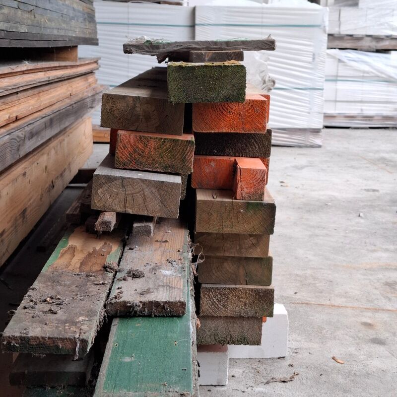 Partij diverse houten planken en balken – foto 4 – kavel bij Onlineveilingmeester, Smilde