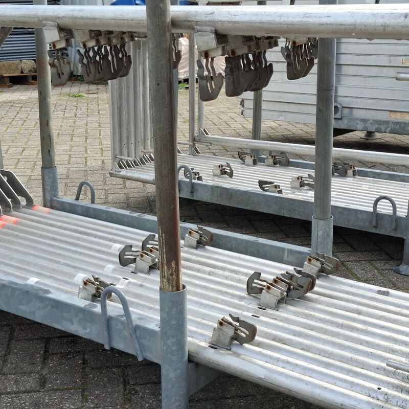 Ca. 100m2 Renovatiesteiger, Layher, Blitz – foto 8 – kavel bij Onlineveilingmeester, Smilde