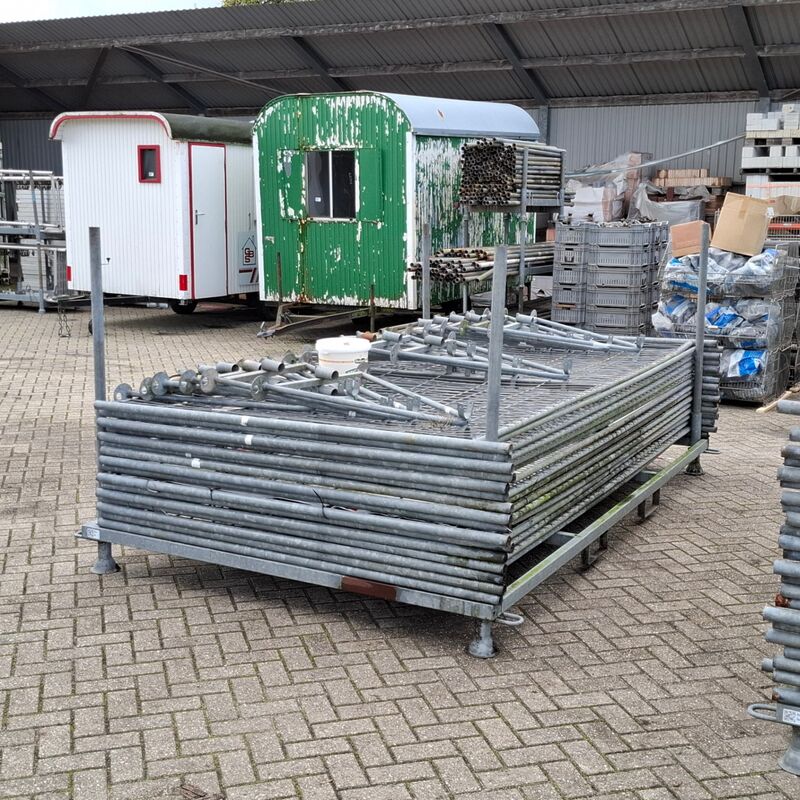 Ca. 16x Bouwhek in transportbok – foto 3 – kavel bij Onlineveilingmeester, Smilde