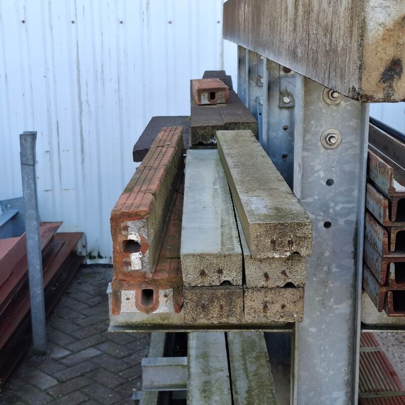 Partij betonnen profielen met stelling – foto 10 – kavel bij Onlineveilingmeester, Smilde