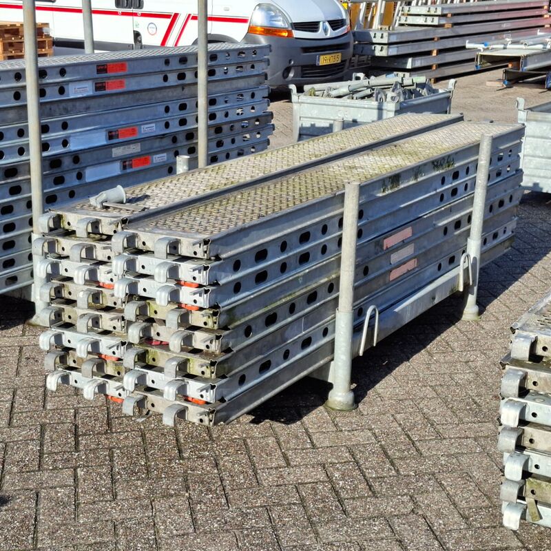 Ca.16x O-roostervloer, Layher, Allround | 257x32 cm, in transportbok – kavel bij Onlineveilingmeester, Smilde
