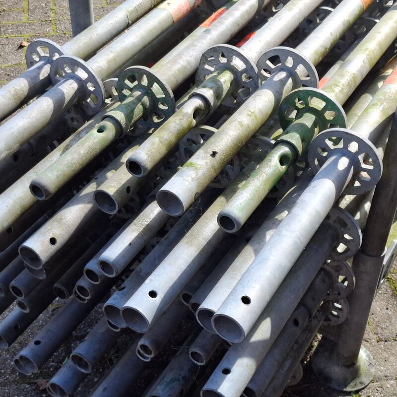 Ca. 54x Staanders met pen, Layher, Allround | 200cm (ring 50), in transportbok – foto 5 – kavel bij Onlineveilingmeester, Smilde
