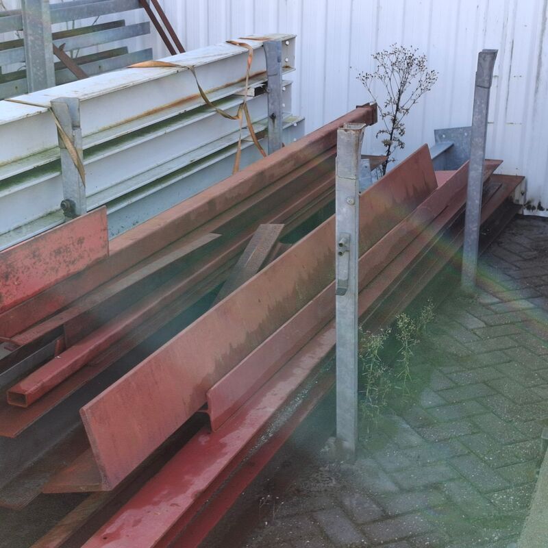 Partij metalen profielen – foto 7 – kavel bij Onlineveilingmeester, Smilde
