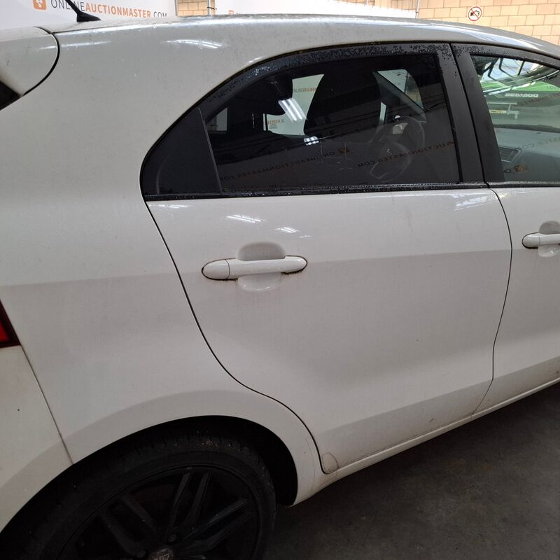 Personenauto, Kia, Rio, 1.4 CVVT Plus Pack, 2013 – foto 7 – kavel bij Domeinen Roerende Zaken, Soesterberg