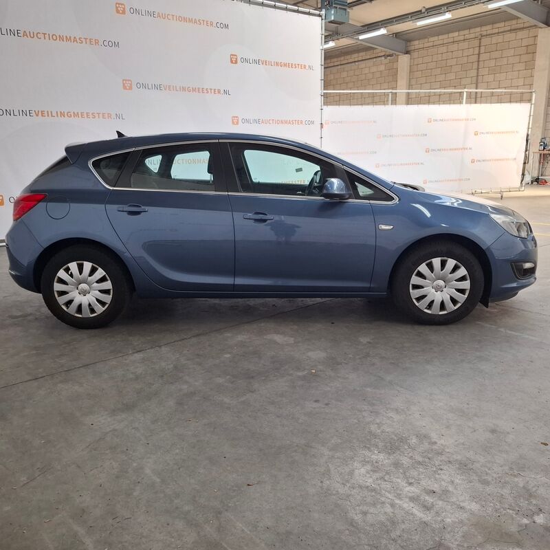 Personenauto, Opel, Astra 2.0 CDTi, 2015 – foto 4 – kavel bij Domeinen Roerende Zaken, Soesterberg