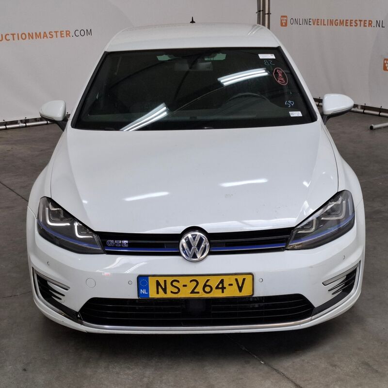 Personenauto, Volkswagen, Golf, 1.4 TSI GTE, 2014 – foto 2 – kavel bij Domeinen Roerende Zaken, Soesterberg