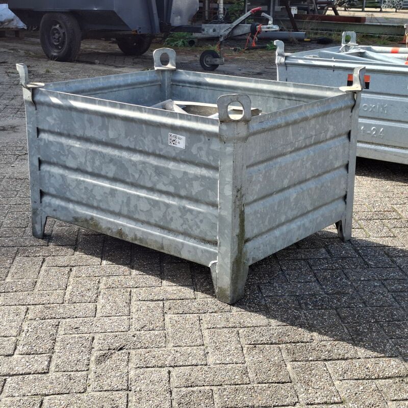 Partij O-consoles met pen & 4x O-console hoekvlonder, Layher, Allround, in stapelbak – foto 2 – kavel bij Onlineveilingmeester, Smilde