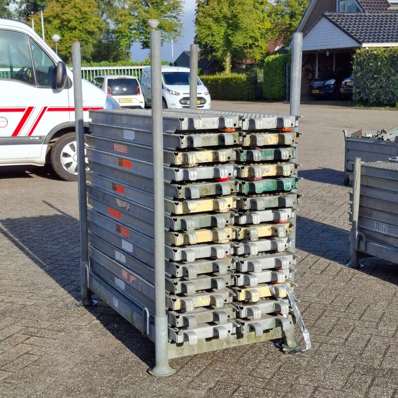 Ca. 28x O-roostervloer, Layher, Allround | 140x32 cm, in transportbok – foto 2 – kavel bij Onlineveilingmeester, Smilde