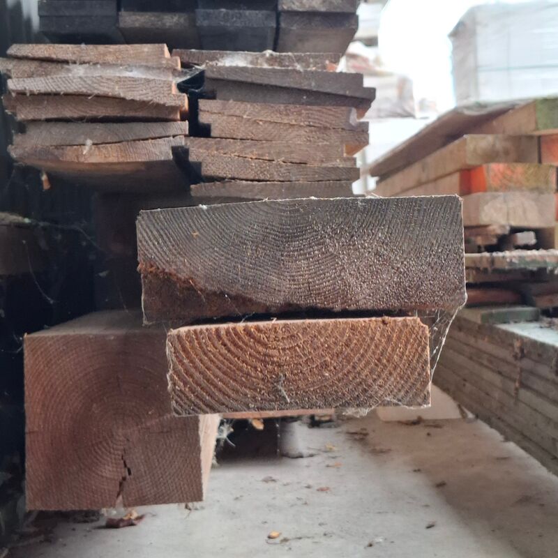 Partij diverse houten planken en balken – foto 9 – kavel bij Onlineveilingmeester, Smilde