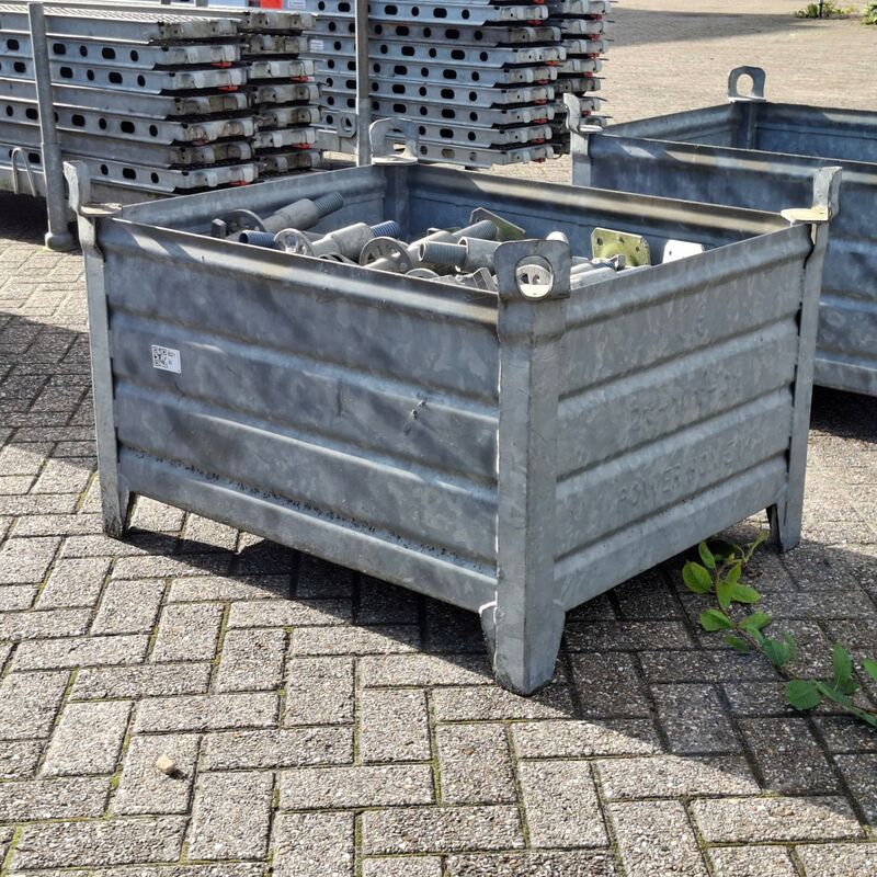 Partij voetspindels met voetstukken, Layher, Allround | 62 cm, in stapelbak – foto 3 – kavel bij Onlineveilingmeester, Smilde
