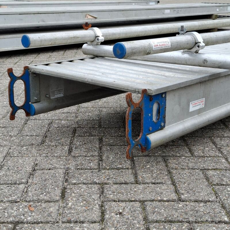 2x Loopvloer met diverse toebehoren, Skyworks – foto 4 – kavel bij Onlineveilingmeester, Smilde