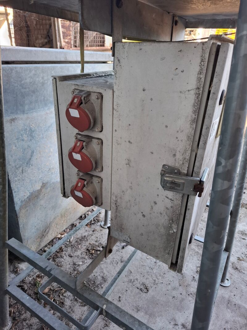 2x Stroomkast, Visser Assen – foto 6 – kavel bij Onlineveilingmeester, Smilde