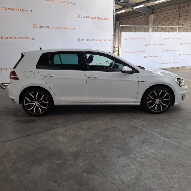 Personenauto, Volkswagen, Golf, 1.4 TSI GTE, 2014 – foto 4 – kavel bij Domeinen Roerende Zaken, Soesterberg