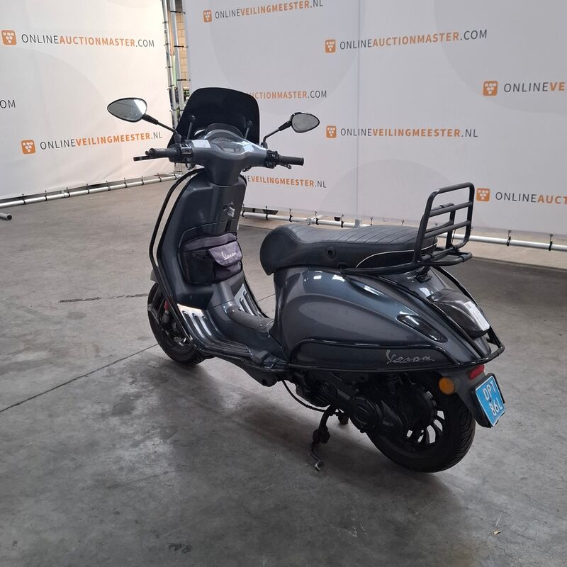 Snorscooter, Vespa, Sprint 50, 2018 – foto 6 – kavel bij Domeinen Roerende Zaken, Soesterberg