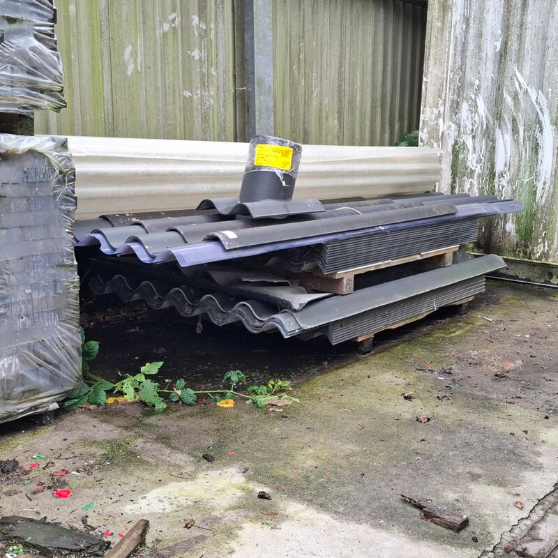 Partij diverse golfplaten op pallet – foto 2 – kavel bij Onlineveilingmeester, Smilde