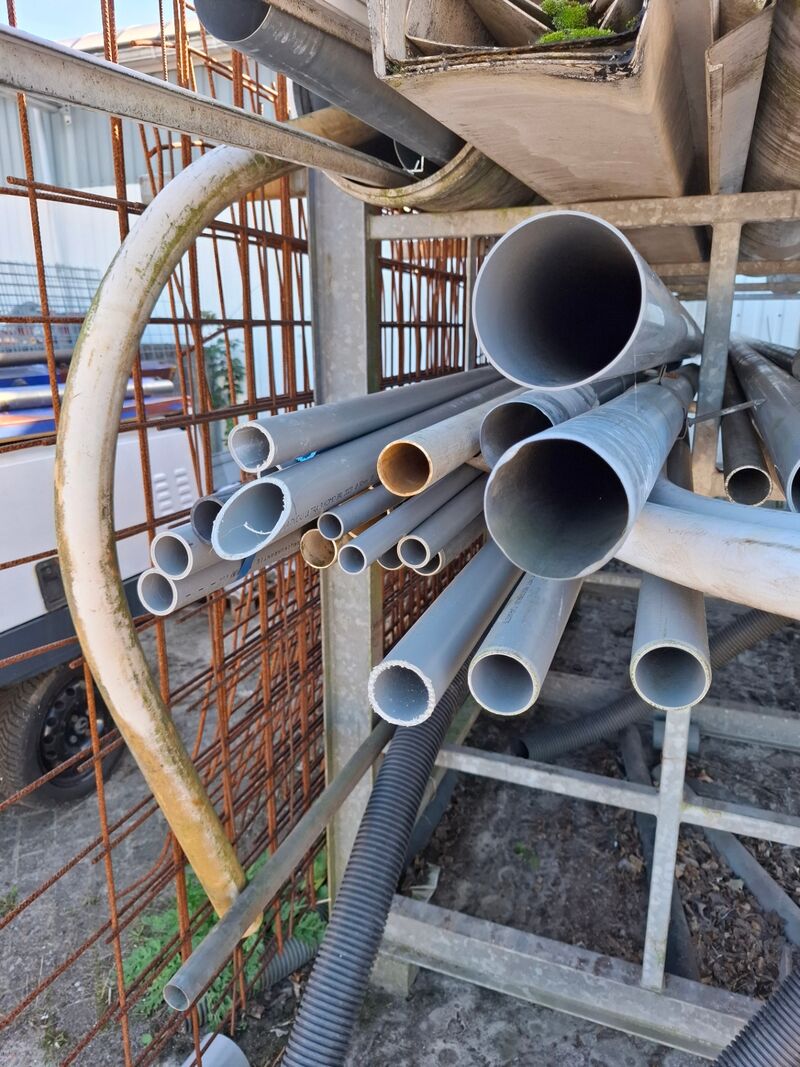 Langmateriaalstelling met inhoud – foto 9 – kavel bij Onlineveilingmeester, Smilde