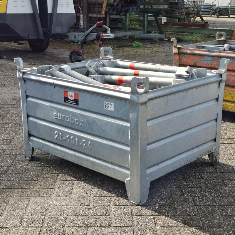 Partij O-consoles & hulpkortelingen in transportbak, Layher, Allround, in stapelbak – foto 2 – kavel bij Onlineveilingmeester, Smilde
