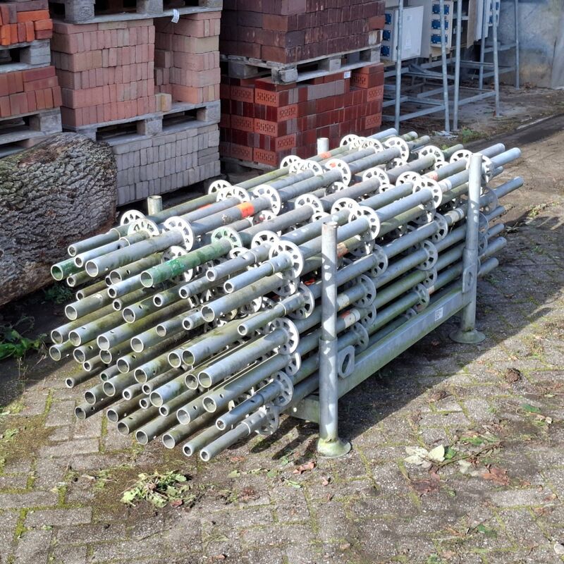 Ca. 54x Staanders met pen, Layher, Allround | 200cm (ring 50), in transportbok – kavel bij Onlineveilingmeester, Smilde