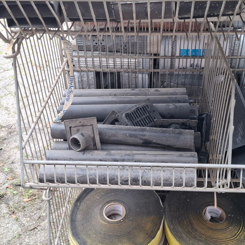 Ca. 12x Draadmand met divers materiaal – foto 5 – kavel bij Onlineveilingmeester, Smilde