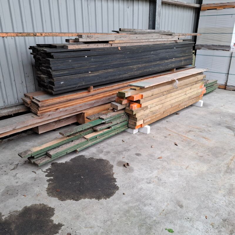 Partij diverse houten planken en balken – foto 2 – kavel bij Onlineveilingmeester, Smilde