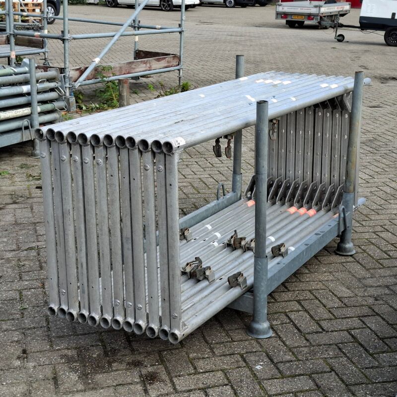 Ca. 100m2 Renovatiesteiger, Layher, Blitz – foto 2 – kavel bij Onlineveilingmeester, Smilde