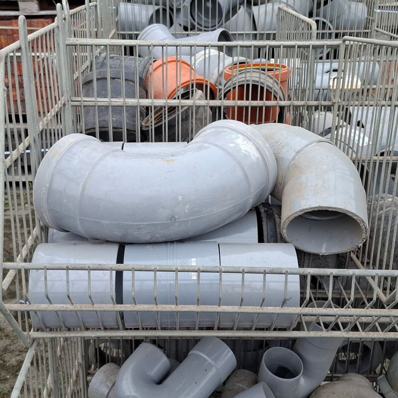 Ca. 16x Draadmand met divers PVC Materiaal – foto 7 – kavel bij Onlineveilingmeester, Smilde