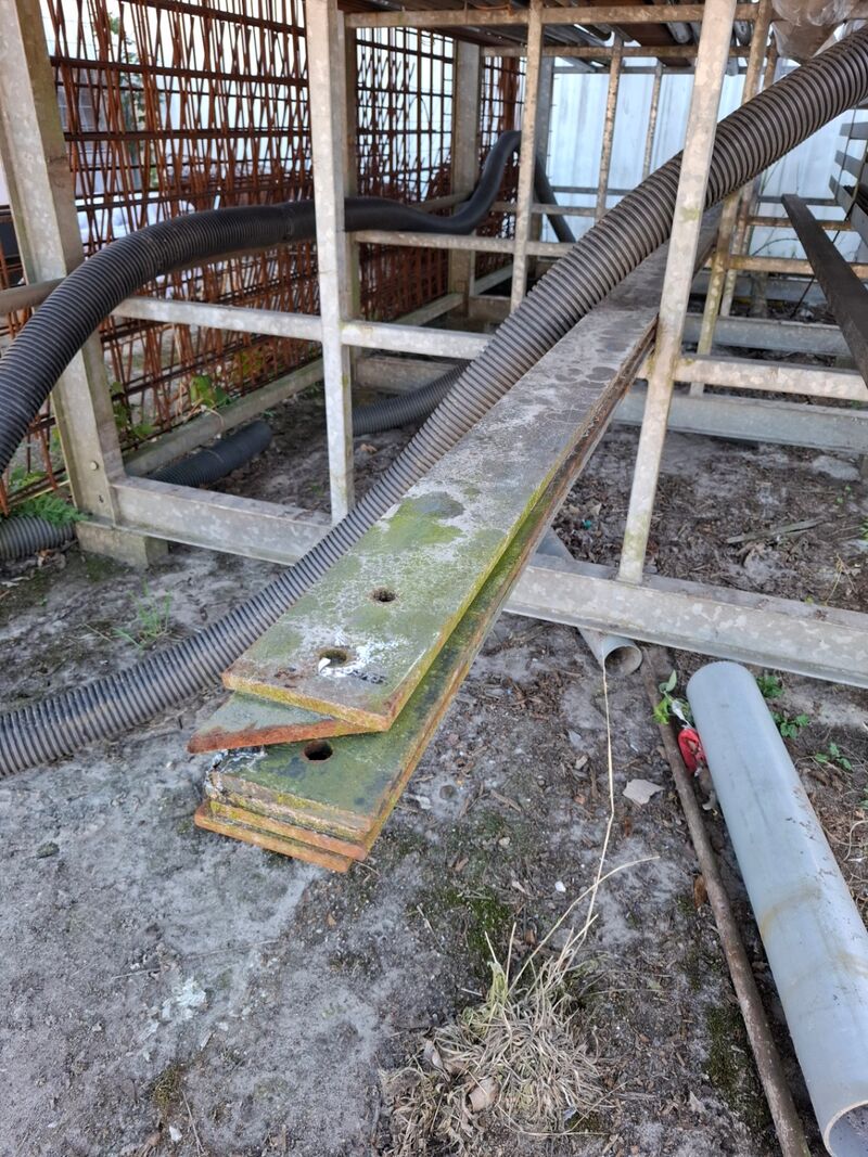 Langmateriaalstelling met inhoud – foto 8 – kavel bij Onlineveilingmeester, Smilde