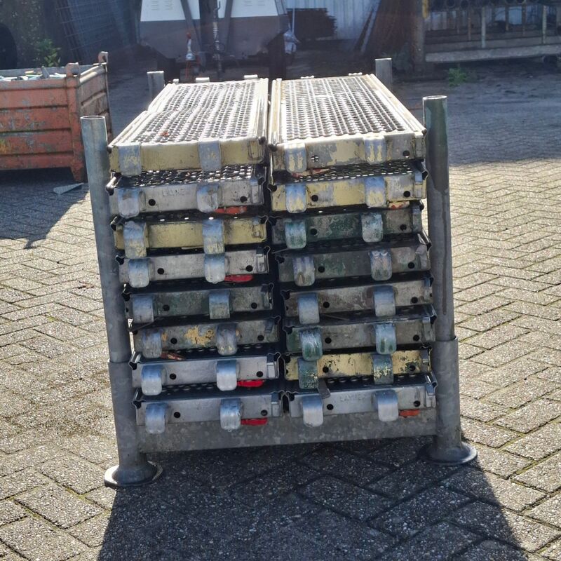 Ca. 16x O-roostervloer, Layher, Allround |140x32 cm, in transportbok – foto 5 – kavel bij Onlineveilingmeester, Smilde