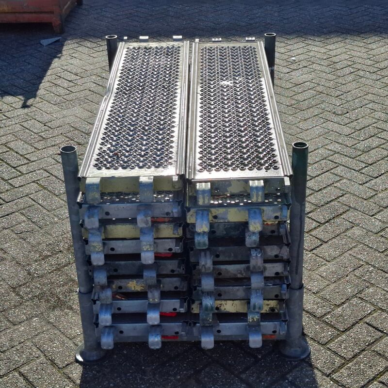 Ca. 16x O-roostervloer, Layher, Allround |140x32 cm, in transportbok – foto 6 – kavel bij Onlineveilingmeester, Smilde