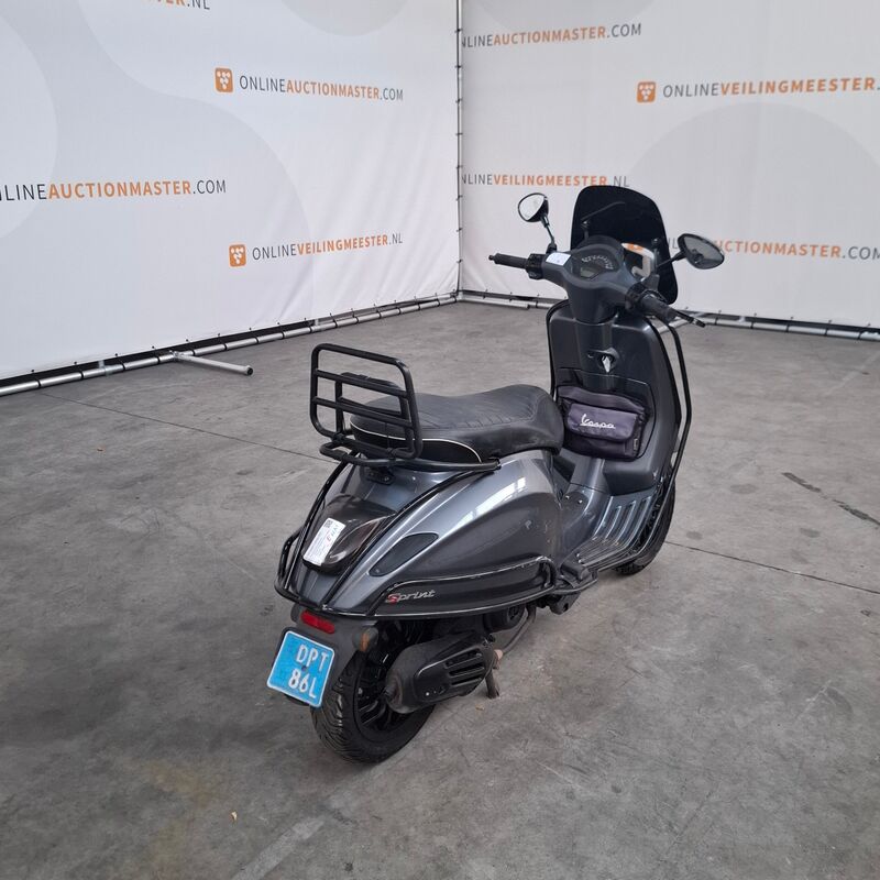 Snorscooter, Vespa, Sprint 50, 2018 – foto 8 – kavel bij Domeinen Roerende Zaken, Soesterberg