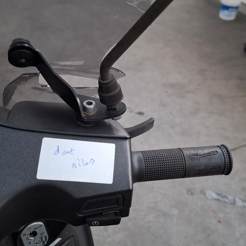 Bromfiets, Santini, Capri, 2022 – foto 10 – kavel bij Domeinen Roerende Zaken, Soesterberg