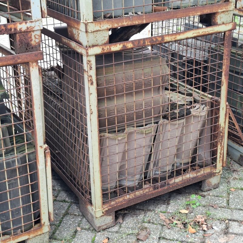 10x Gitterbox met diverse dakpannen – foto 5 – kavel bij Onlineveilingmeester, Smilde