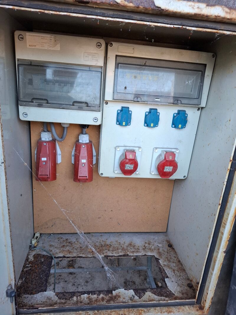 2x Stroomkast, Visser Assen – foto 5 – kavel bij Onlineveilingmeester, Smilde