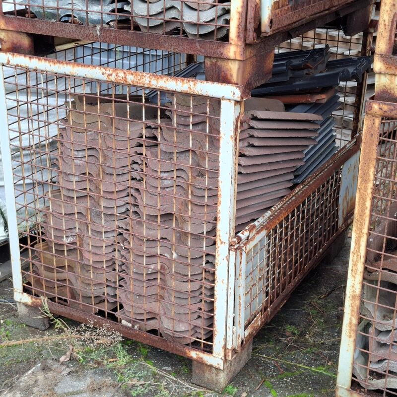8x Gitterbox met diverse dakpannen – foto 10 – kavel bij Onlineveilingmeester, Smilde