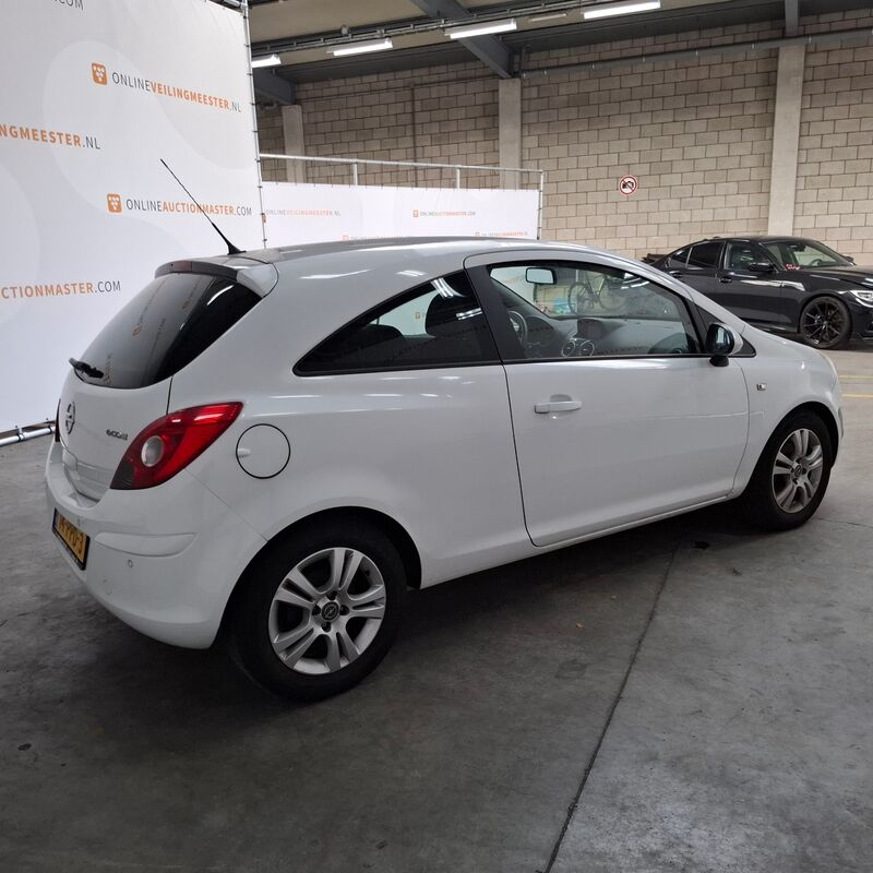 Personenauto, Opel, Corsa, 1.3 CDTi EcoFlex S/S Cosmo, 2011 – foto 9 – kavel bij Domeinen Roerende Zaken, Soesterberg