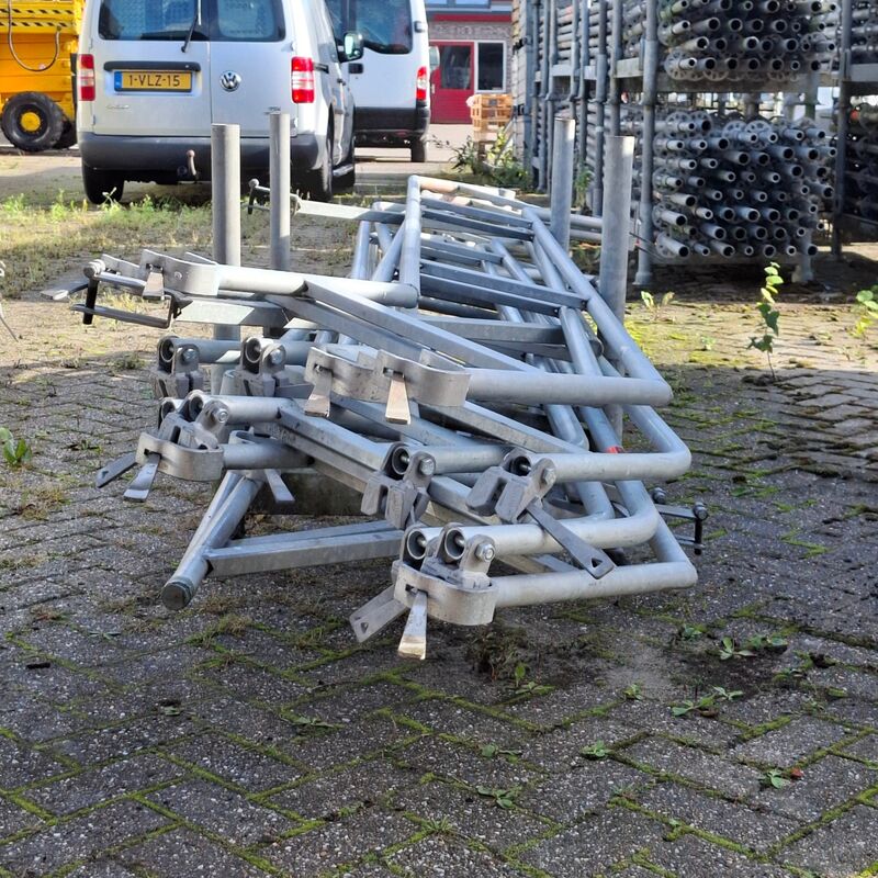 Ca. 13x Bordestrap leuning, Layher, Allround | 257 cm, in transportbok – foto 6 – kavel bij Onlineveilingmeester, Smilde