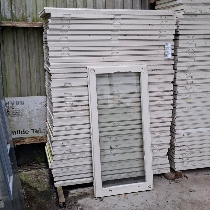 Ca. 20x Kozijn met dubbel glas – foto 2 – kavel bij Onlineveilingmeester, Smilde