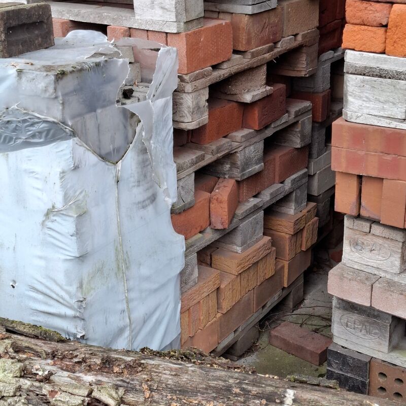 Partij klinkers en gevel-/bouwstenen – foto 5 – kavel bij Onlineveilingmeester, Smilde