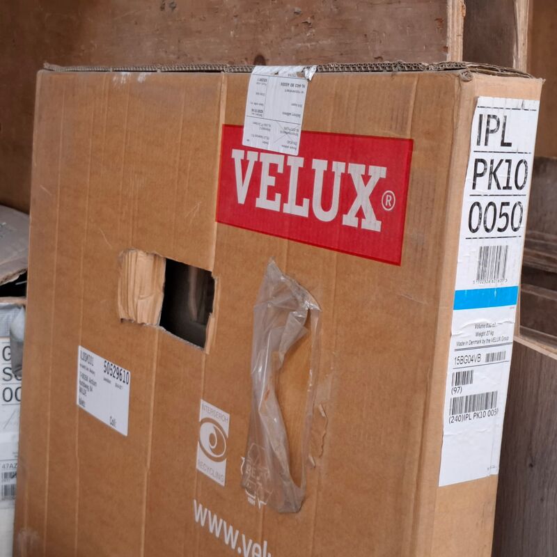 Partij diverse kozijn- en raamrestanten, Velux – foto 8 – kavel bij Onlineveilingmeester, Smilde