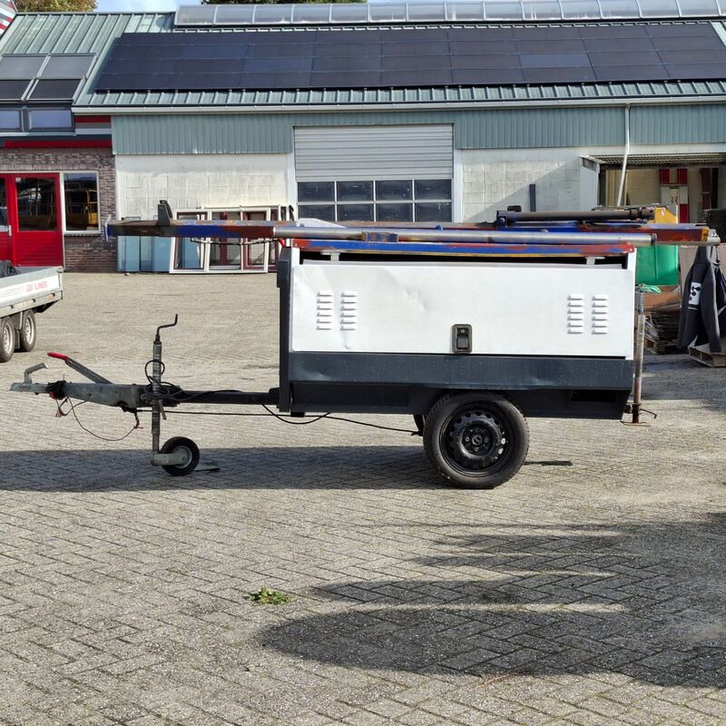 Lichtmast met generator, Kubota, 1996 – foto 7 – kavel bij Onlineveilingmeester, Smilde