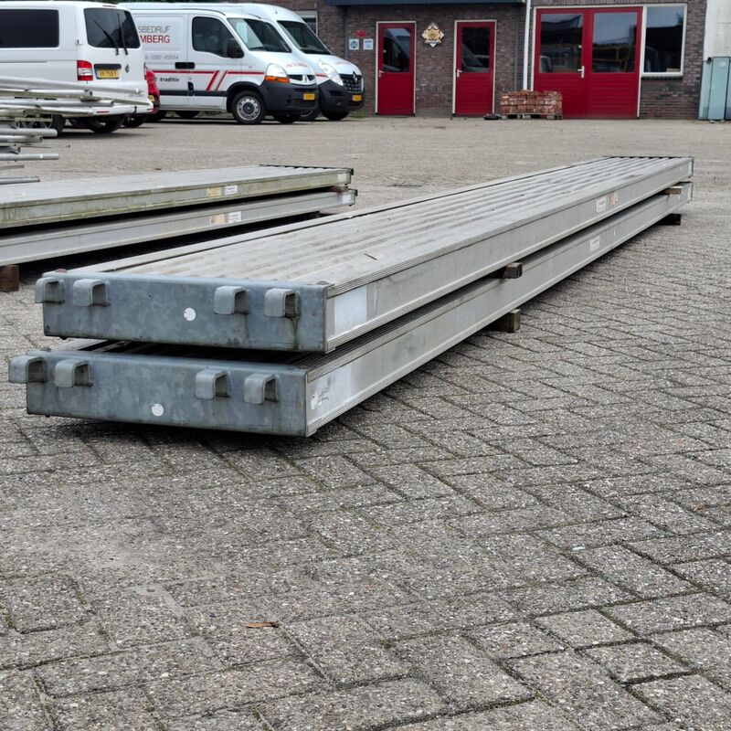 2x Loopbrug Layher – foto 3 – kavel bij Onlineveilingmeester, Smilde
