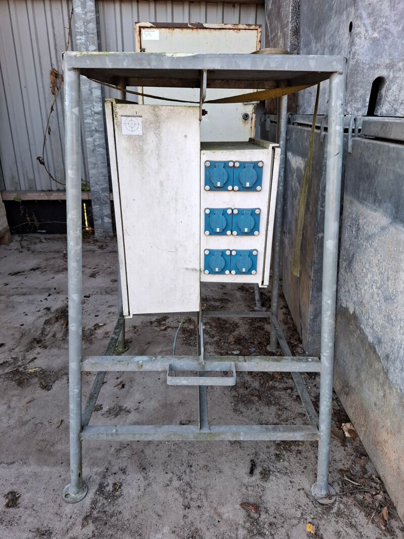 2x Stroomkast, Visser Assen – foto 7 – kavel bij Onlineveilingmeester, Smilde