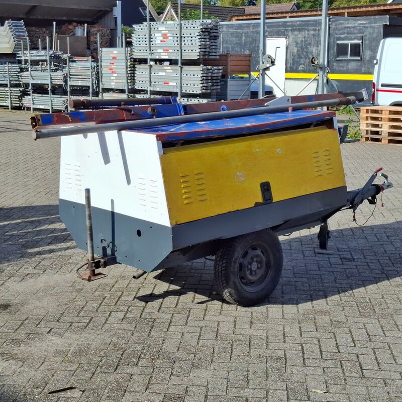 Lichtmast met generator, Kubota, 1996 – foto 3 – kavel bij Onlineveilingmeester, Smilde
