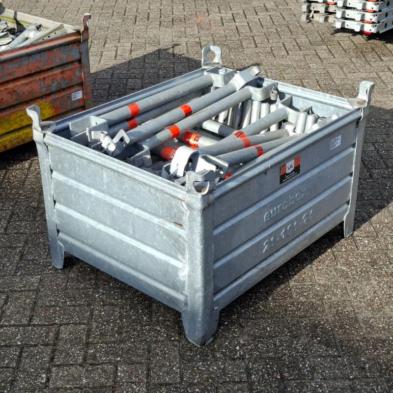 Partij O-consoles & hulpkortelingen in transportbak, Layher, Allround, in stapelbak – kavel bij Onlineveilingmeester, Smilde