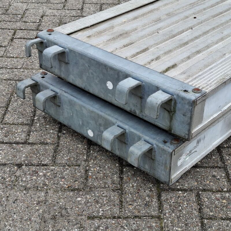 2x Loopbrug Layher – foto 4 – kavel bij Onlineveilingmeester, Smilde