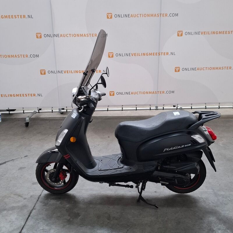 Bromfiets, SYM, Fiddle II, 2020 – foto 5 – kavel bij Domeinen Roerende Zaken, Soesterberg