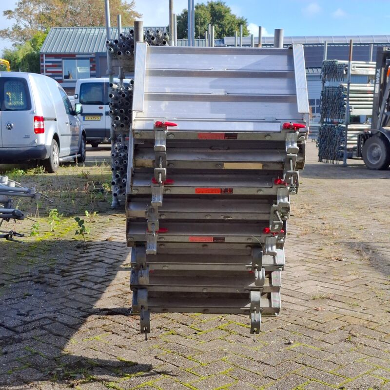 9x Bordestrap, Layher, Allround, in transportbok – foto 3 – kavel bij Onlineveilingmeester, Smilde